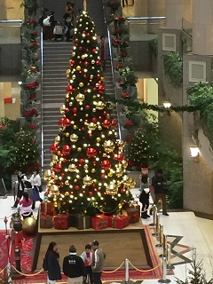 ランドマークタワー内ツリー