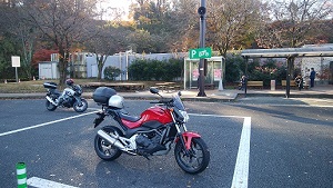 談合坂SA(下り) 二輪車駐車スペース