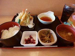 得々プランの天ぷら定食
