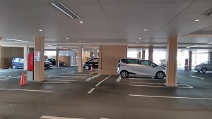 1階 駐車場