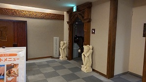 2階リラクゼーションルーム入り口