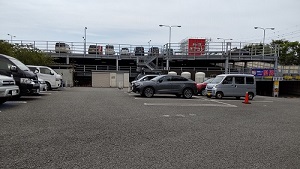 駐車場(表)
