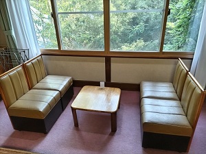 松仙閣 客室 広縁の写真です
