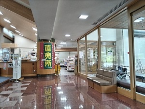 あぐりの湯こもろ 直売所 入り口の写真です
