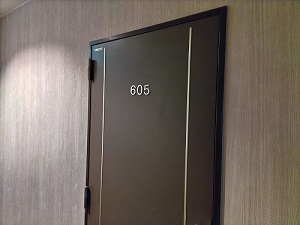 ホテルカアナパリ 客室入り口の写真です