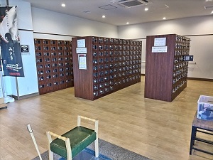 湯舞音 袖ケ浦店 靴箱の写真です